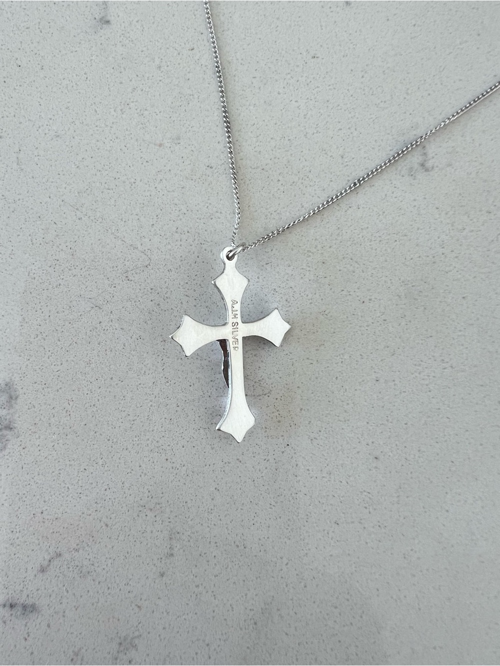 Vintage Sterling Silver Crucifix Cross Pendant. Comes with chain as a free gift. - Picture 6 of 9